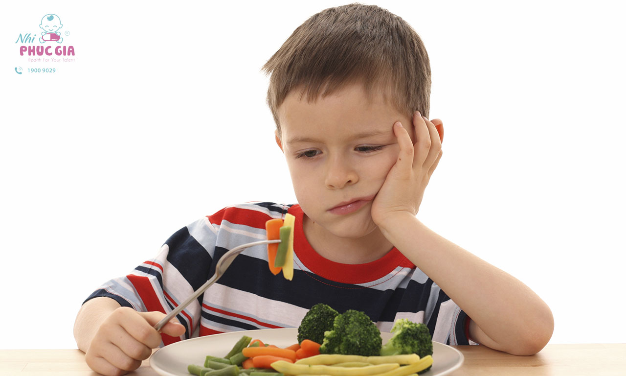 Trẻ mắc chứng biếng ăn bất thường